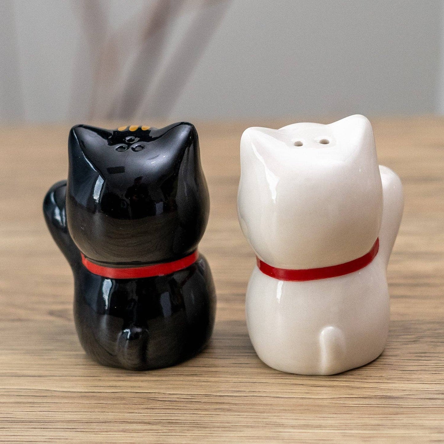 3"H Lucky Cat Salt and Pepper Shaker Set - The Continental Ranch