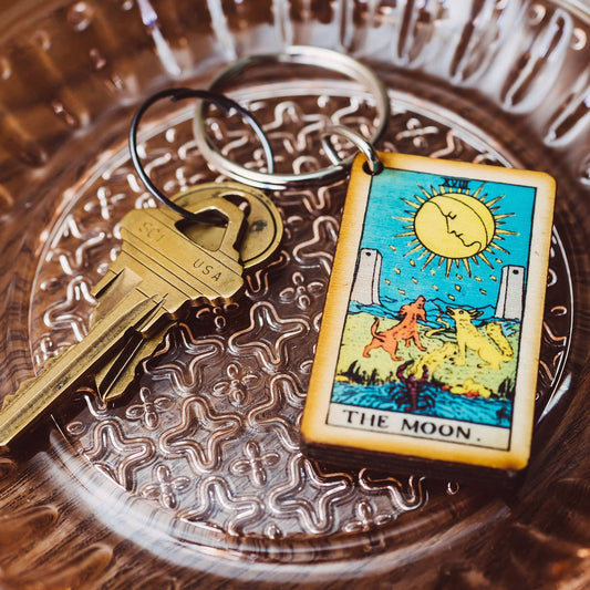 Tarot - 18 - The Moon Full Color Wooden Keychain - The Continental Ranch