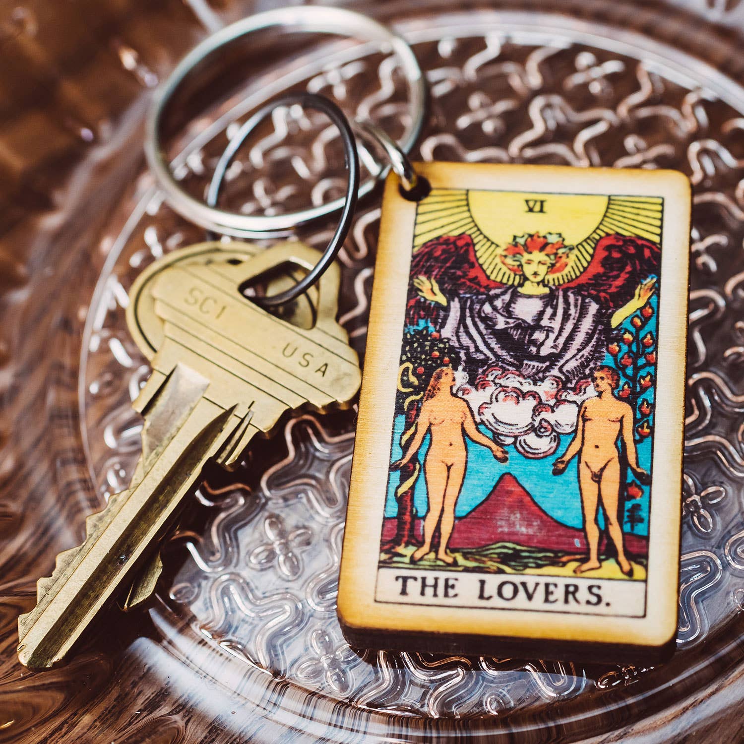 Tarot - 6 - The Lovers Full Color Wooden Keychain - The Continental Ranch